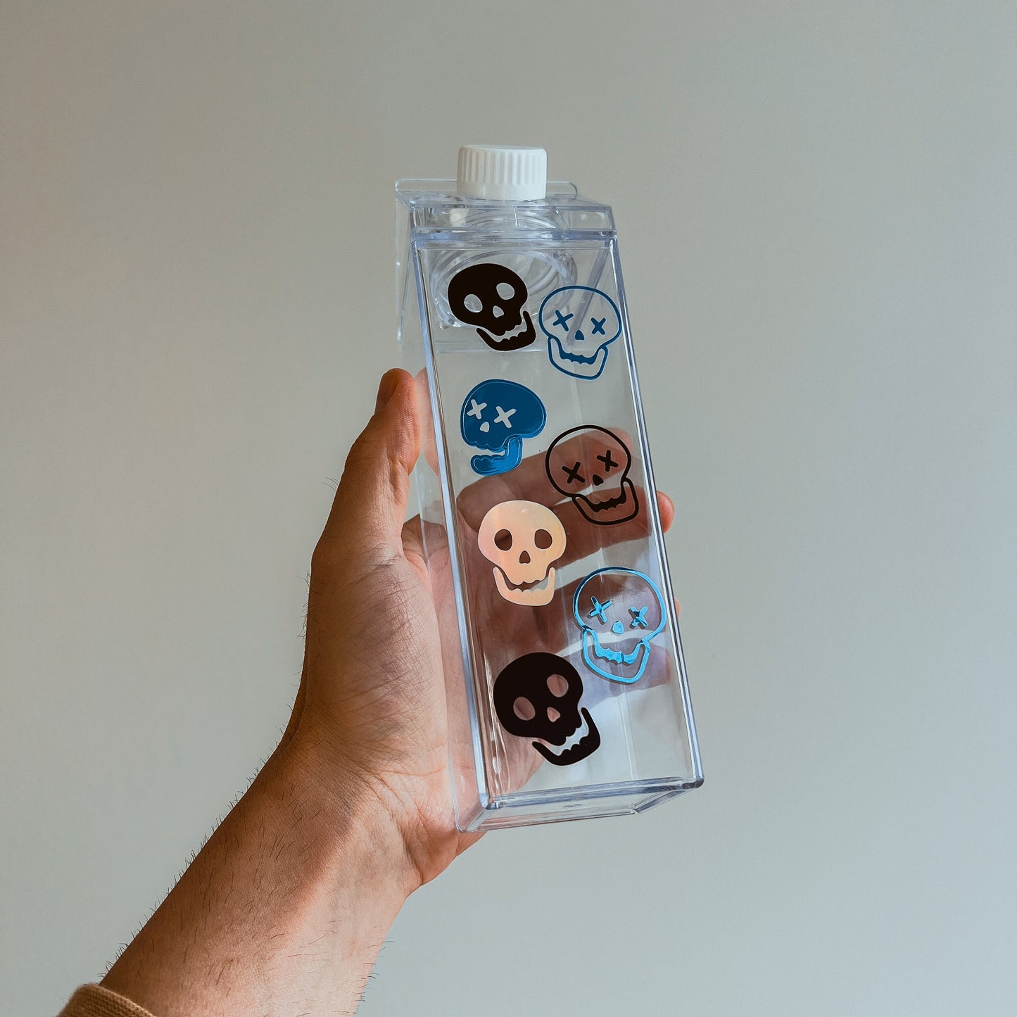 Skulls Carton