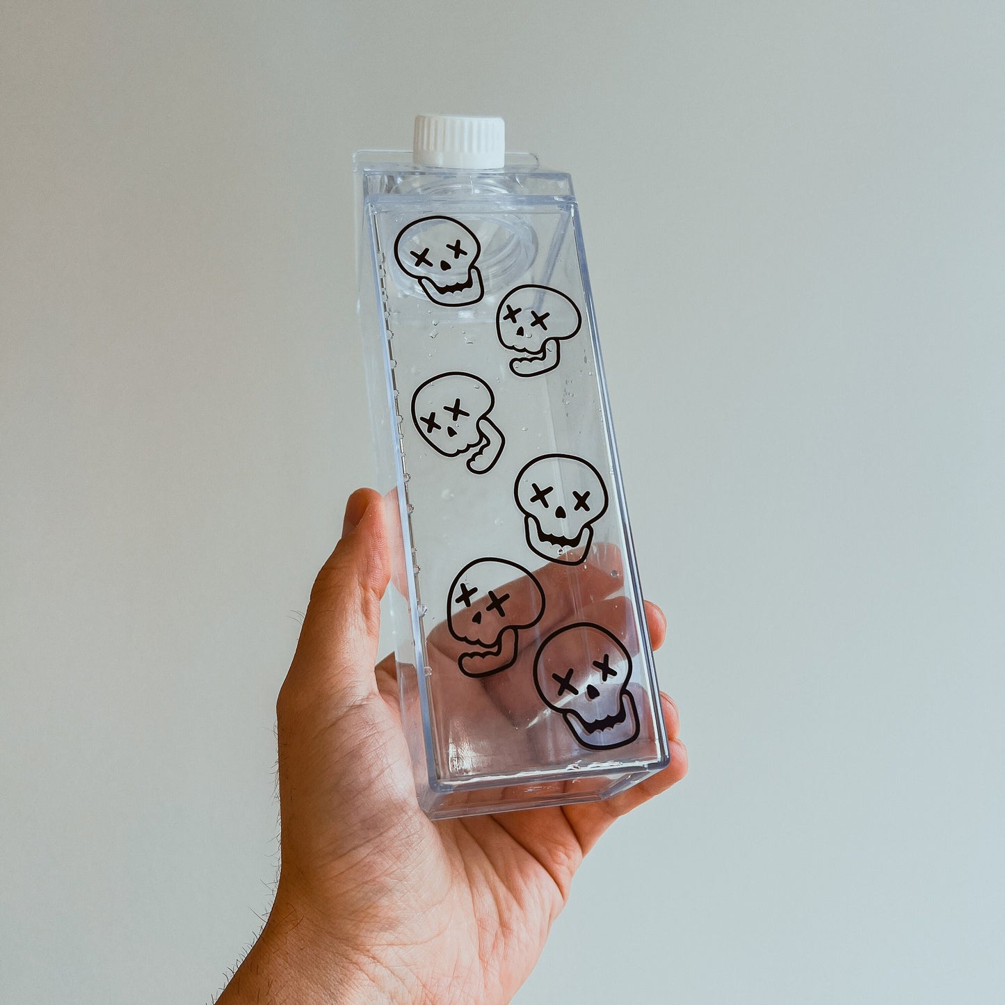 Skulls Carton